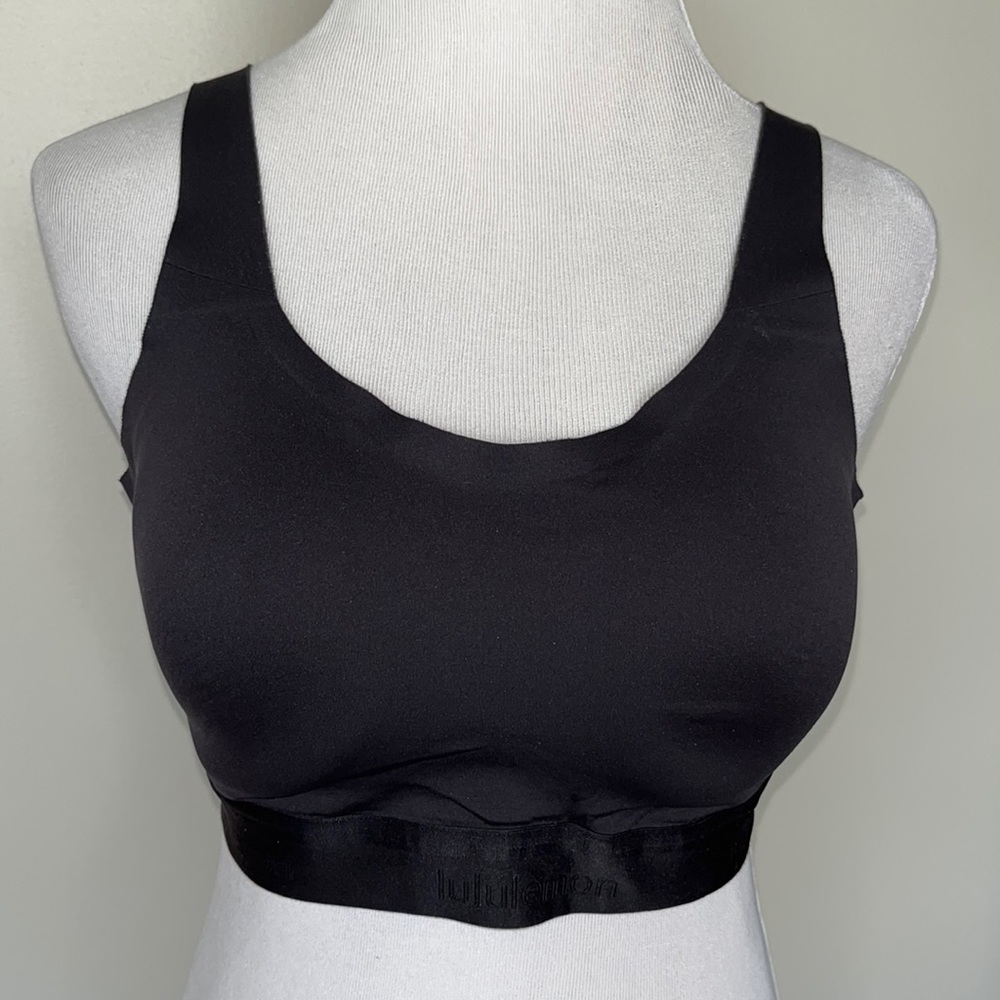 Lululemon Sports Bra ⭐️
